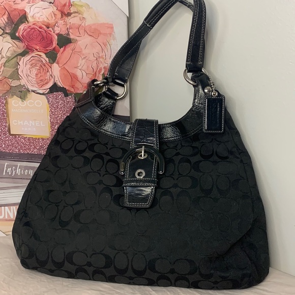 EUC Coach Hobo Shoulder Bag - Picture 3 of 16